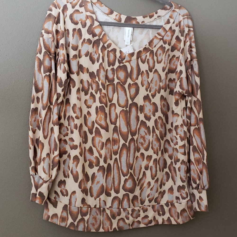 NWT Honeyme top